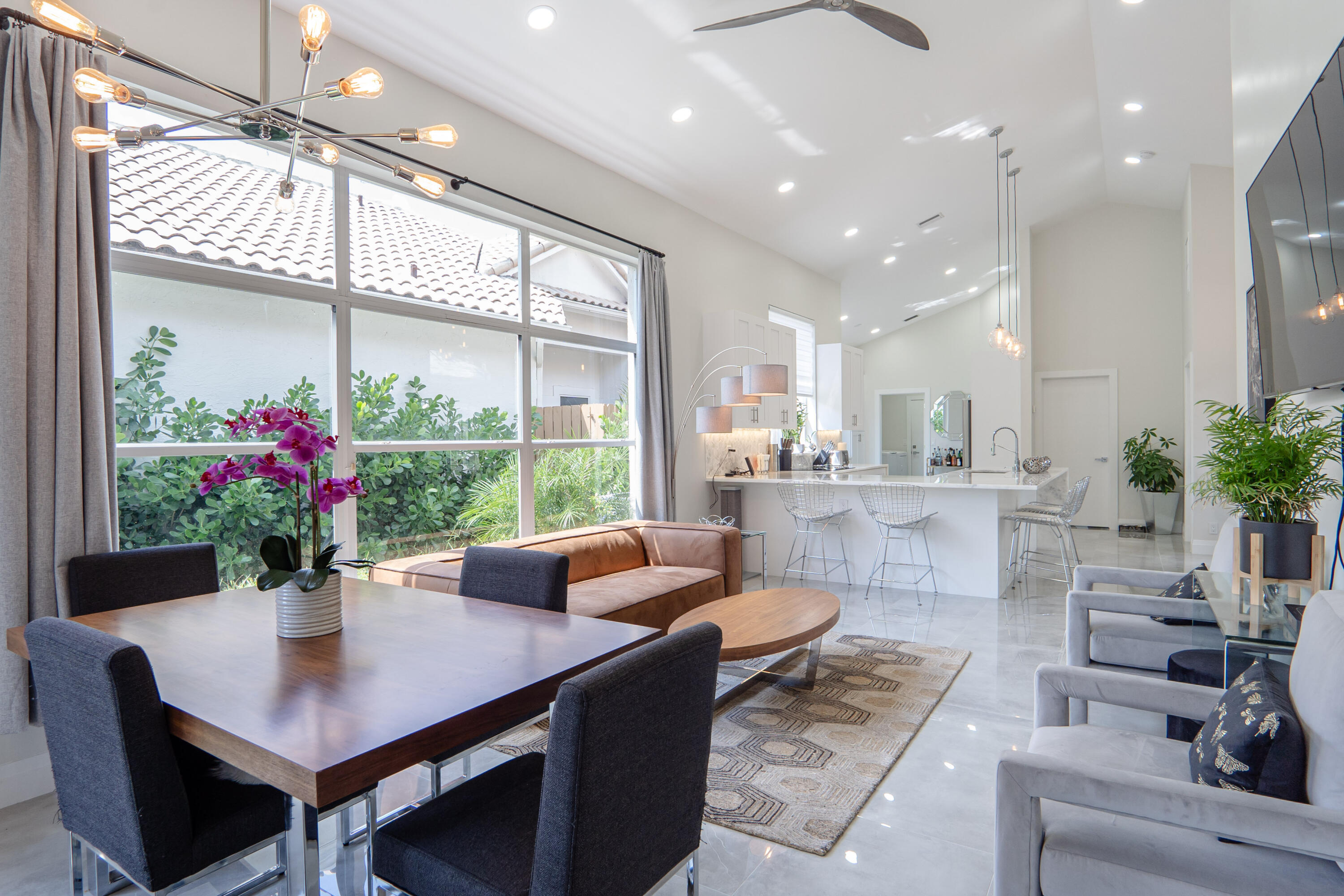 BANYANS OF ARVIDA COUNTRY CLUB - Residential Lease