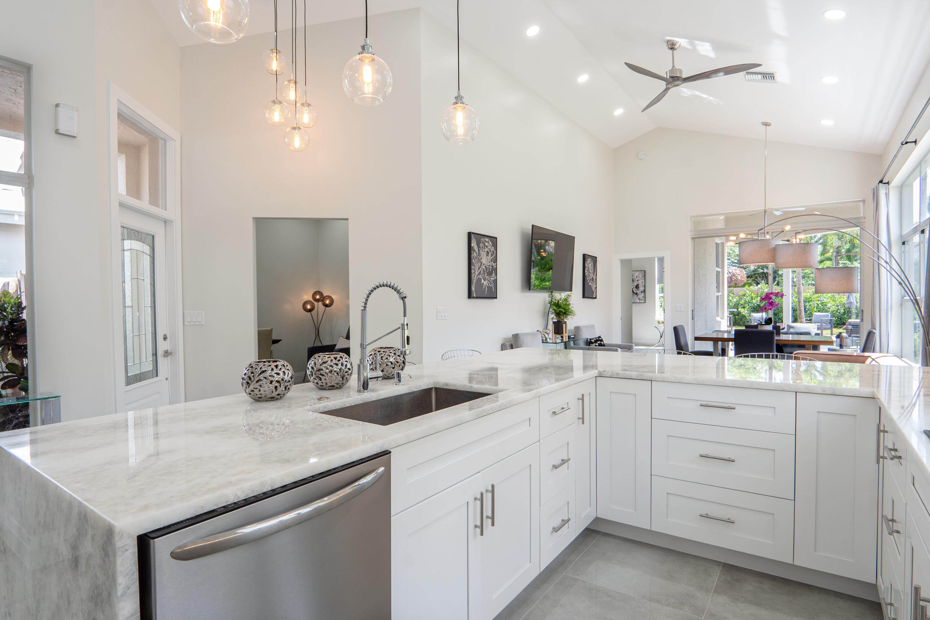BANYANS OF ARVIDA COUNTRY CLUB - Residential Lease