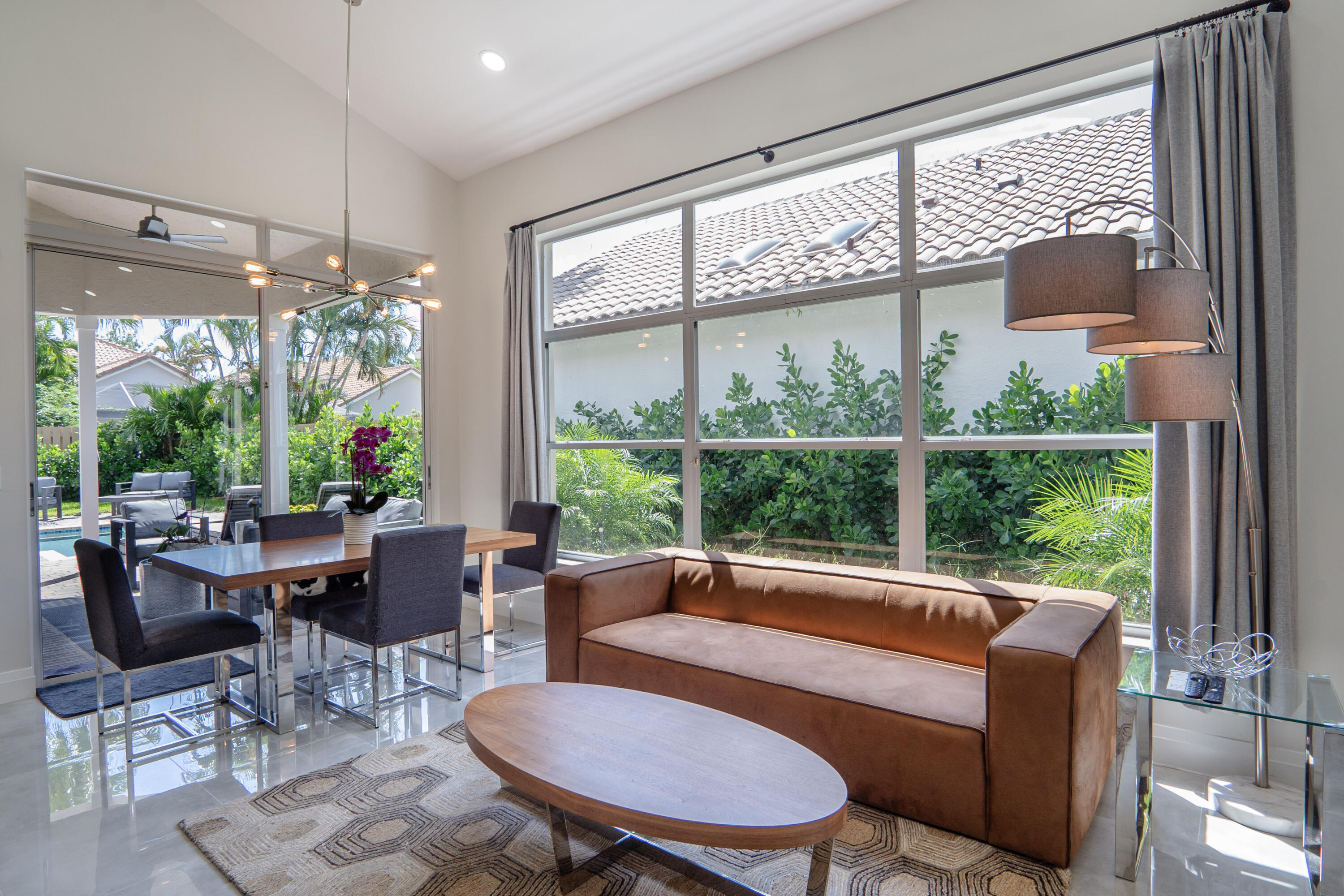 BANYANS OF ARVIDA COUNTRY CLUB - Residential Lease