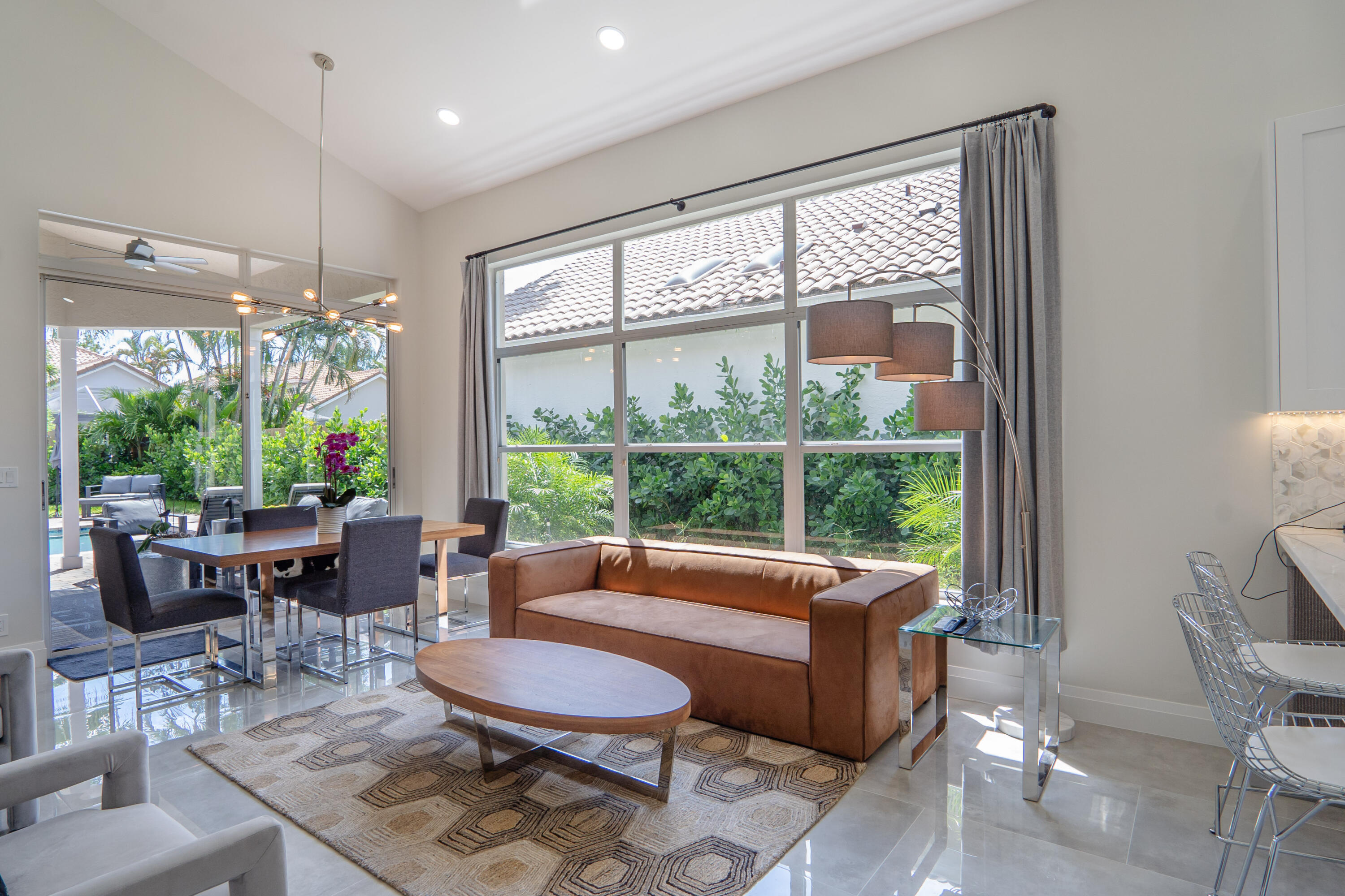 BANYANS OF ARVIDA COUNTRY CLUB - Residential Lease