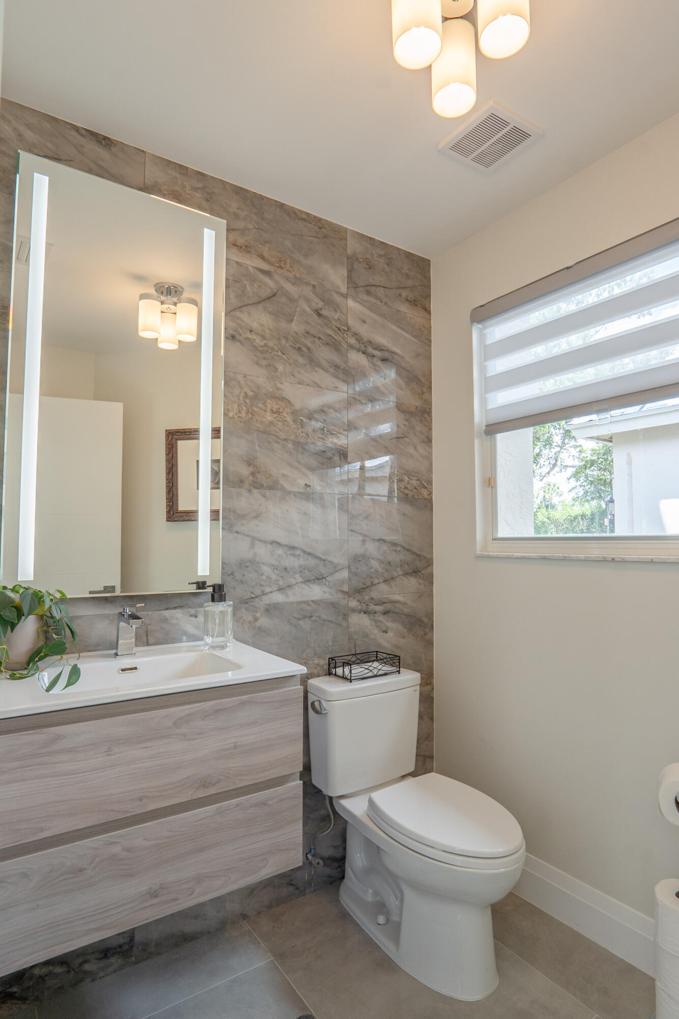 BANYANS OF ARVIDA COUNTRY CLUB - Residential Lease