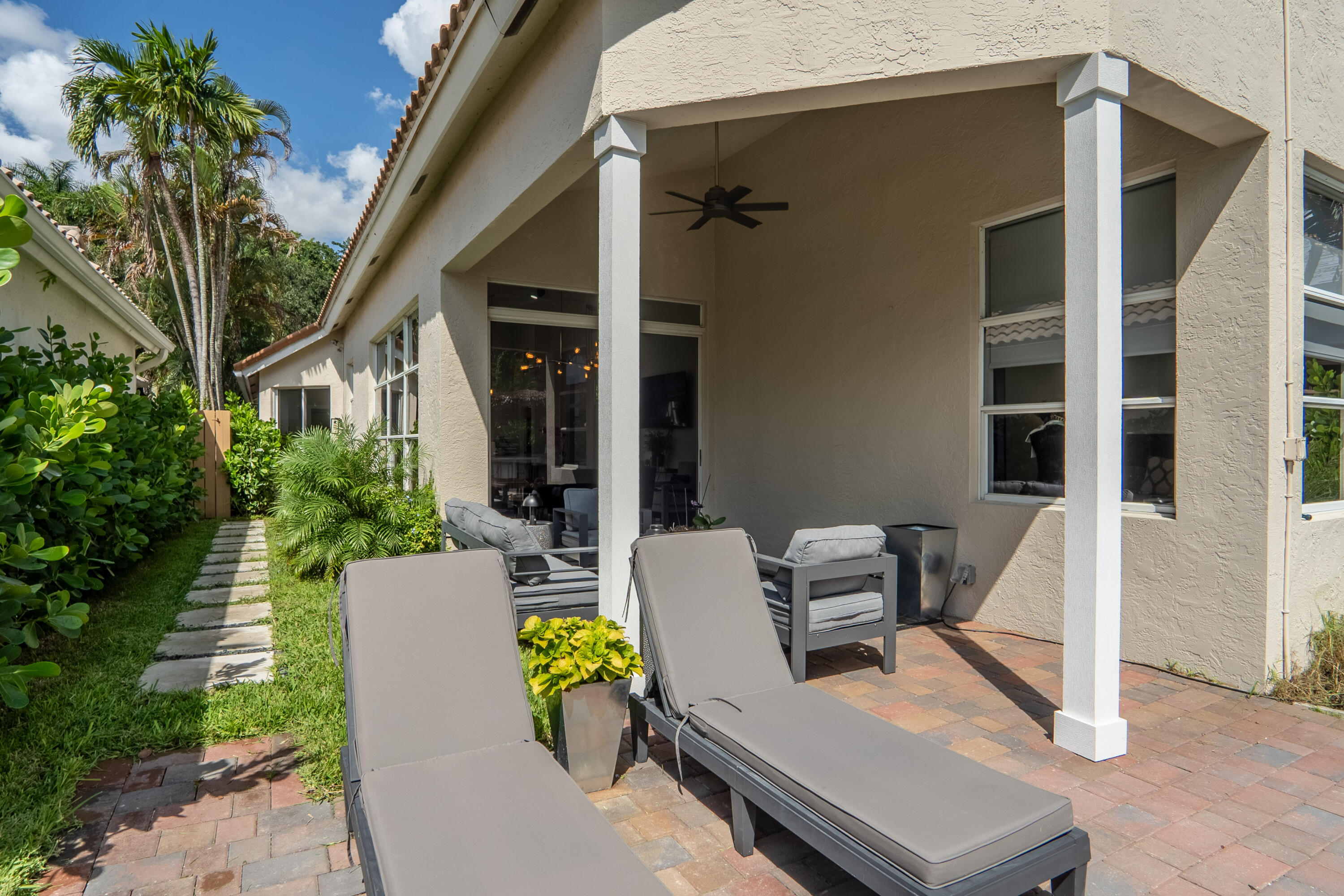 BANYANS OF ARVIDA COUNTRY CLUB - Residential Lease