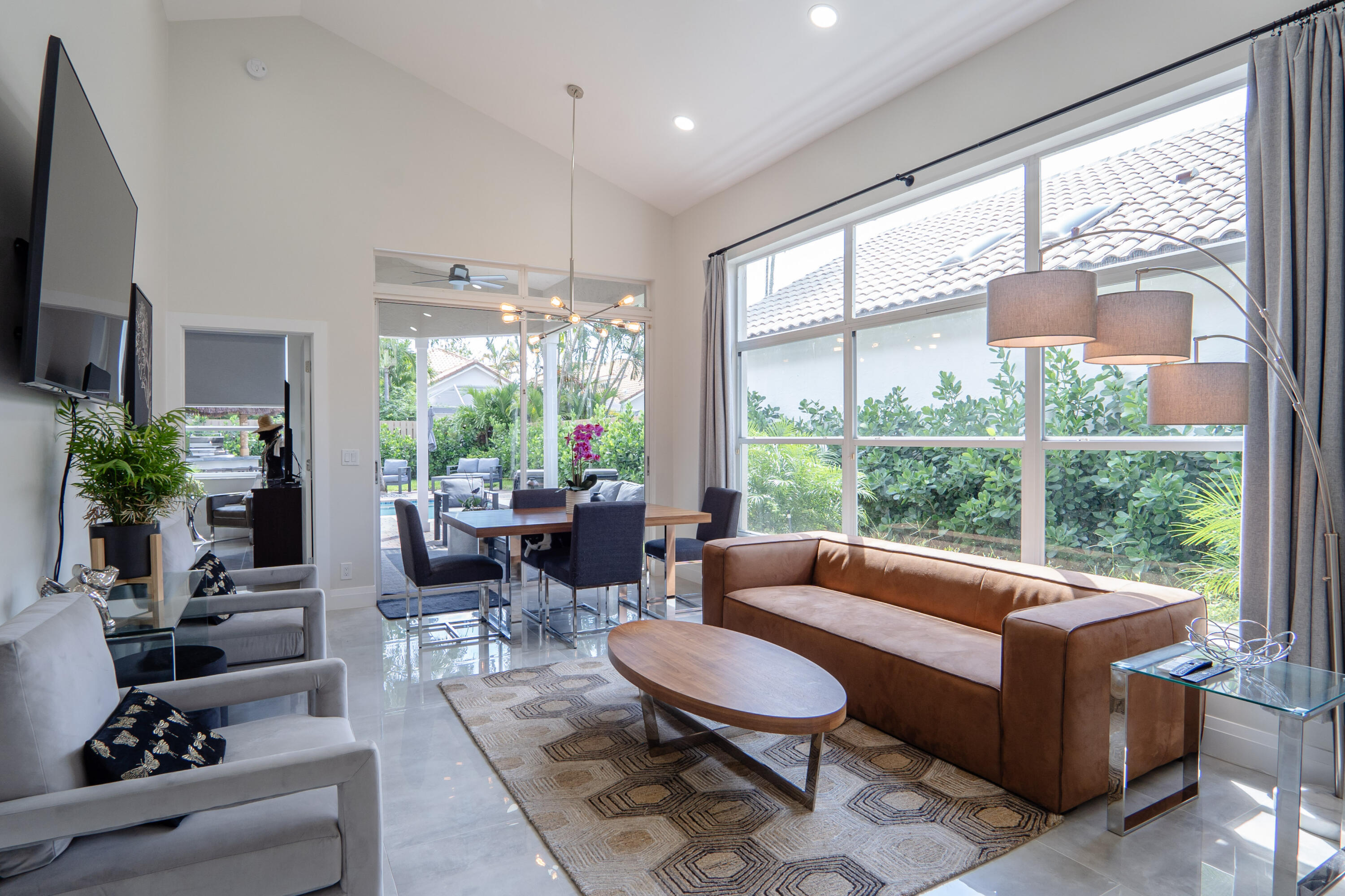 BANYANS OF ARVIDA COUNTRY CLUB - Residential Lease