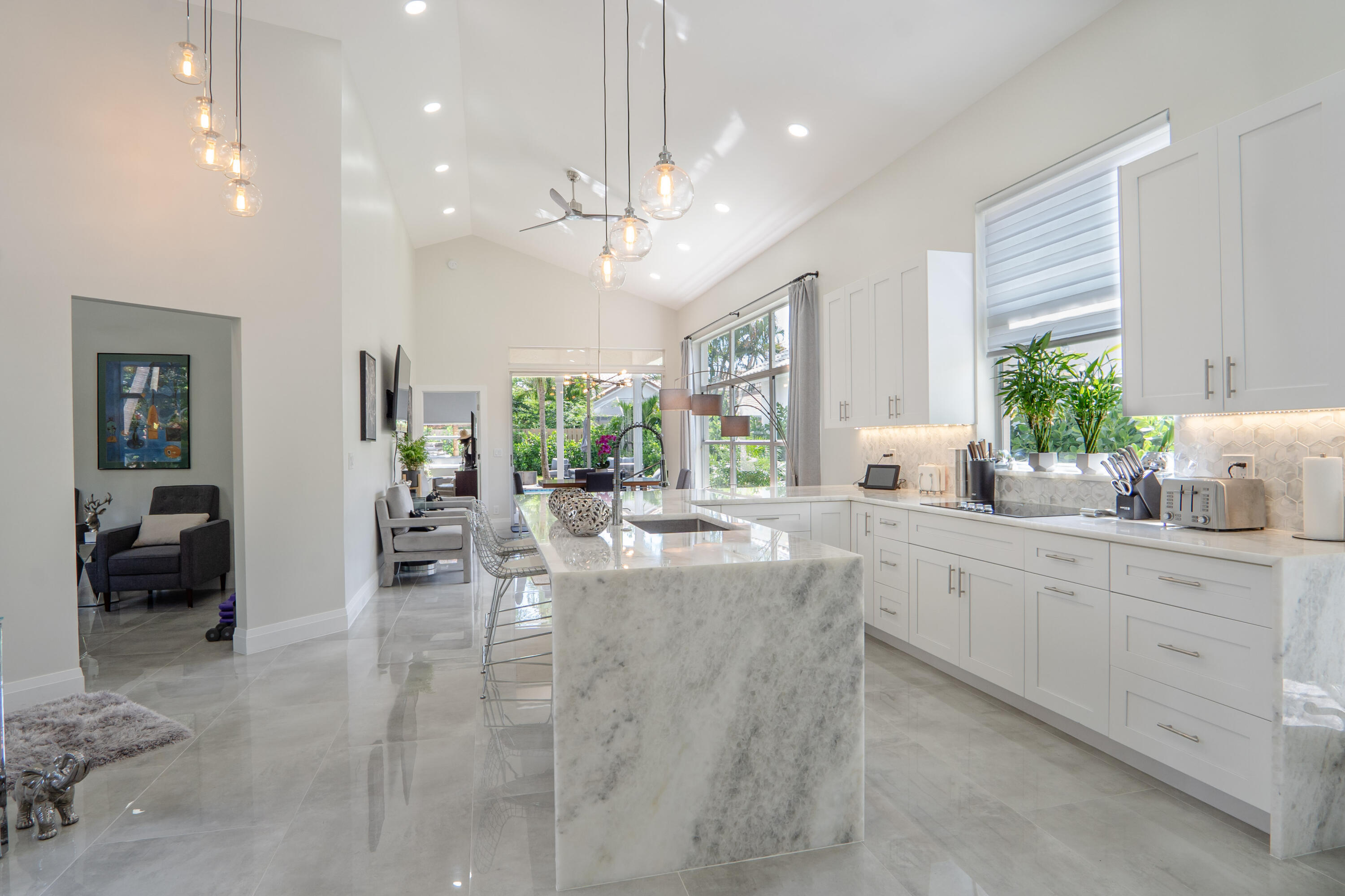 BANYANS OF ARVIDA COUNTRY CLUB - Residential Lease