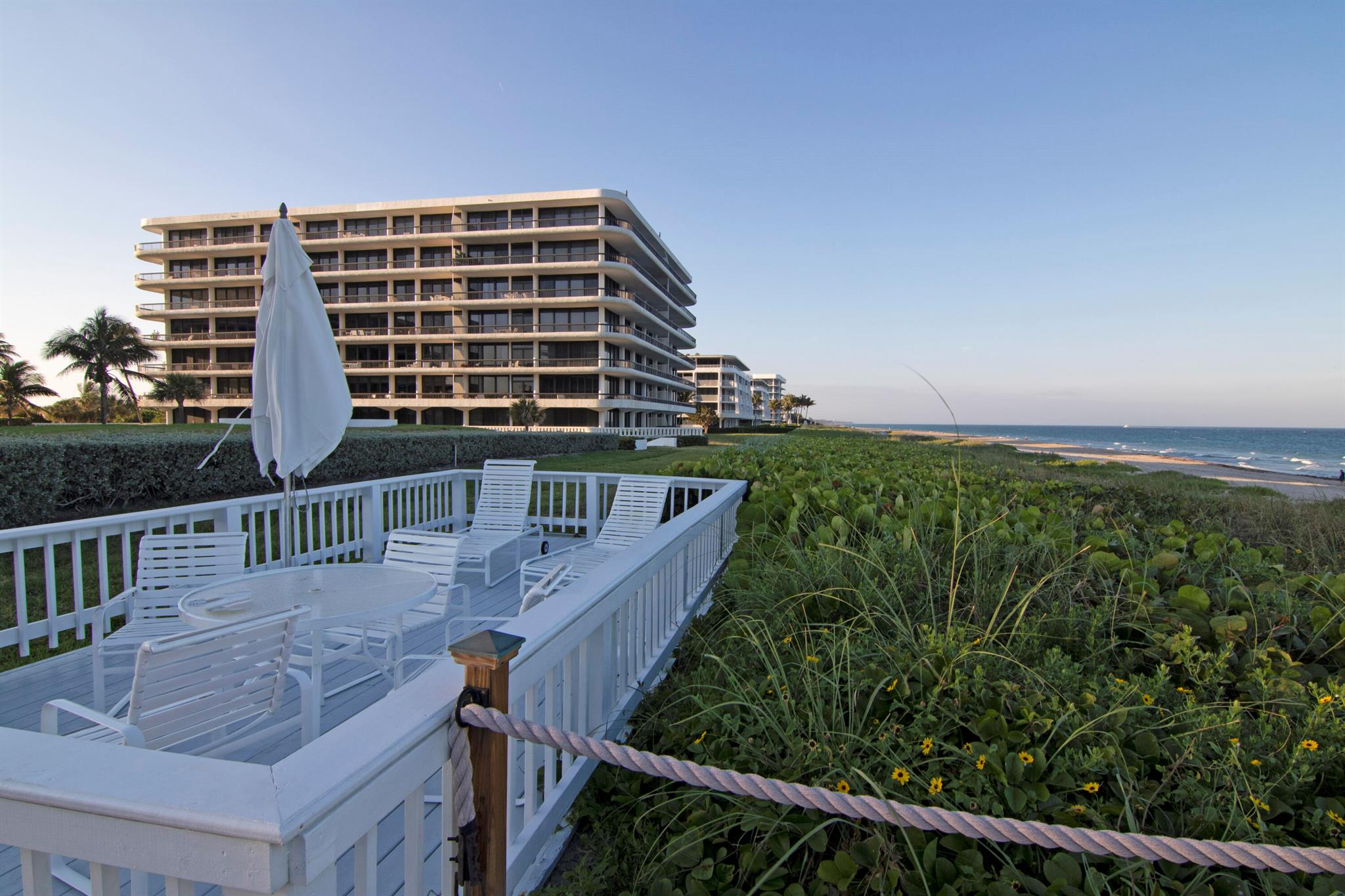 BEACH POINT CONDO - Residential