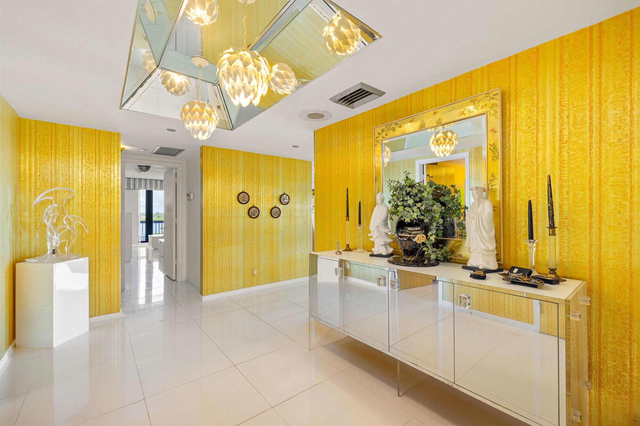 Spacious 3BR/3BA northwest corner unit at Beach Point with 2,606 sq ft and sweeping ocean and Intracoastal views. Features an eat-in kitchen connected to an open living and dining area, plus a large wraparound balcony to enjoy sunrise and sunset views. Beach Point is a sought-after oceanfront building with a full-time manager, Har-Tru tennis courts, fitness center, heated pool with spa and cabanas, garage parking, and deeded beach access. Ideally located near the Four Seasons, Worth Avenue, world-class dining, and boutique shopping--offering prime Palm Beach living.