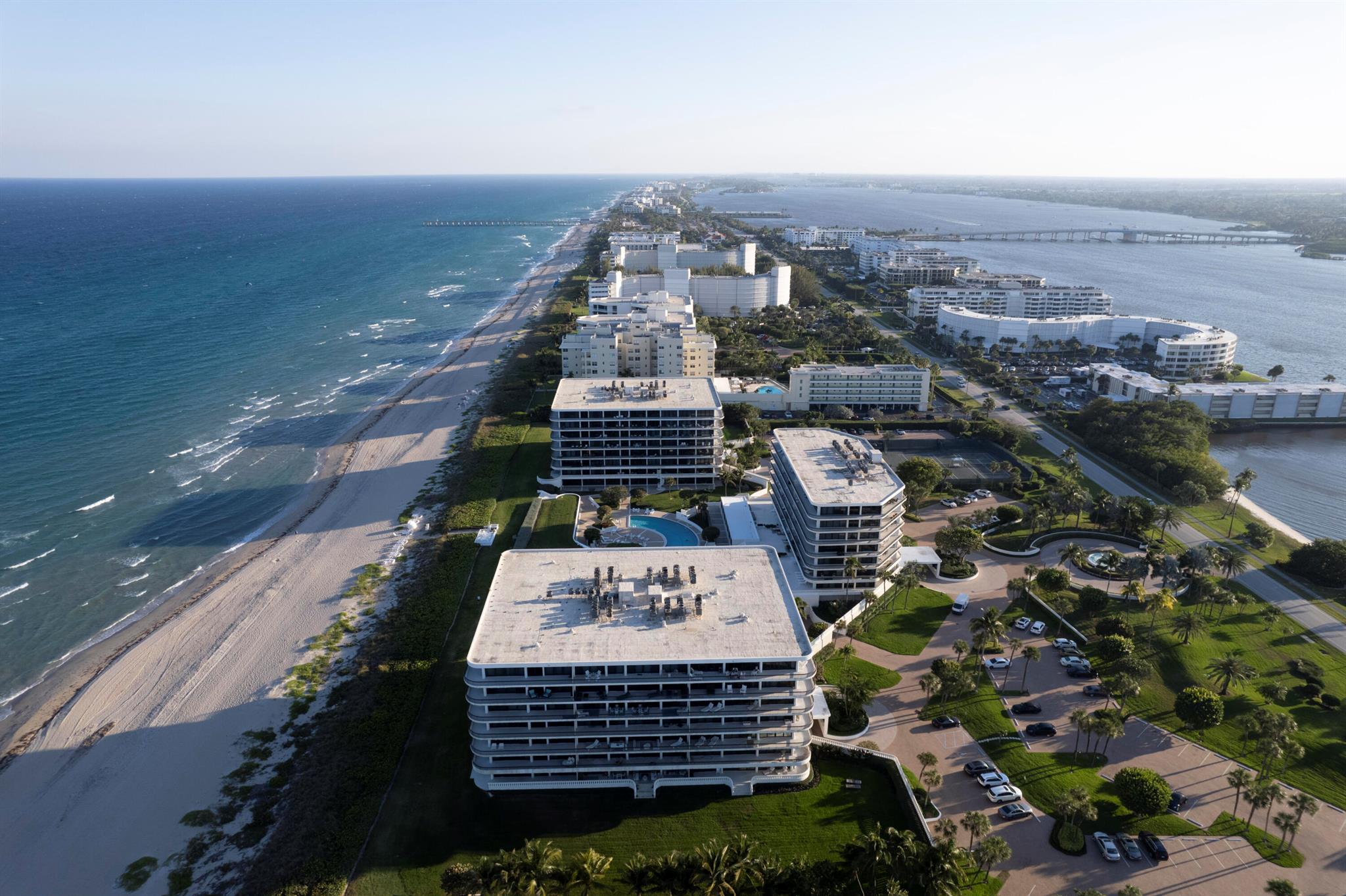 BEACH POINT CONDO - Residential