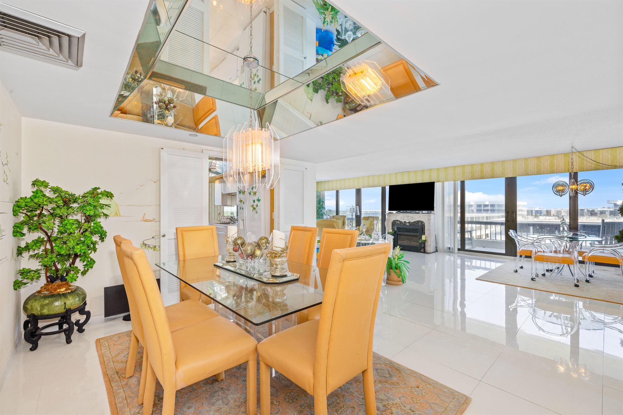 BEACH POINT CONDO - Residential