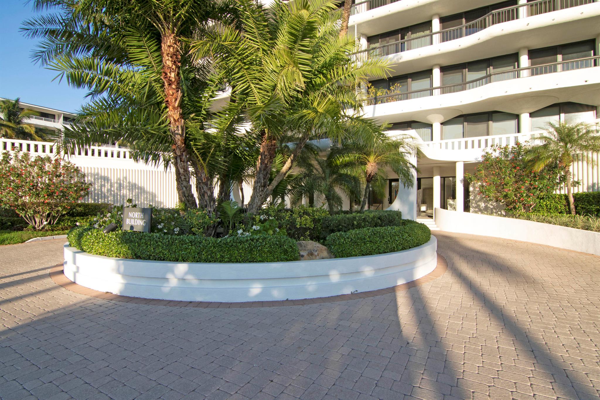 BEACH POINT CONDO - Residential
