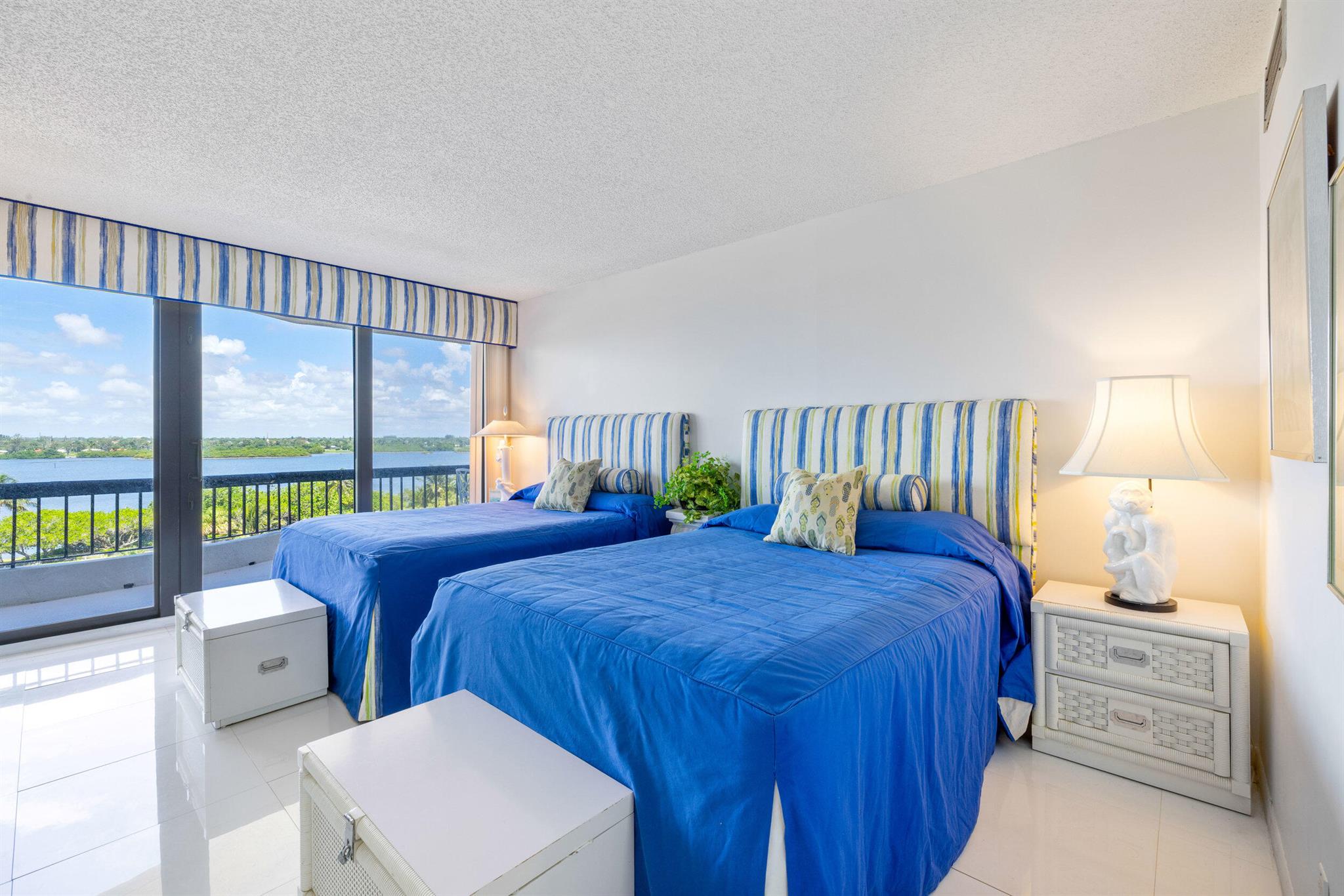 BEACH POINT CONDO - Residential