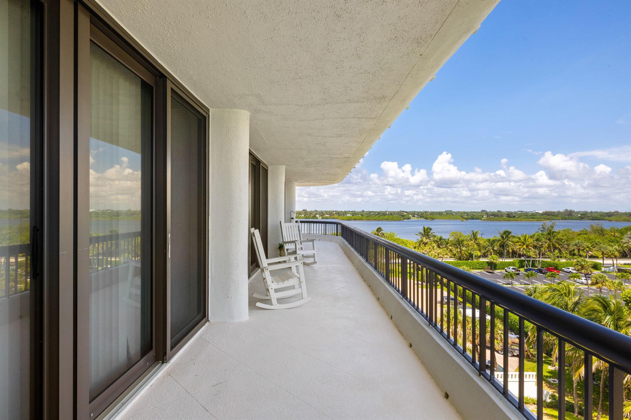 BEACH POINT CONDO - Residential