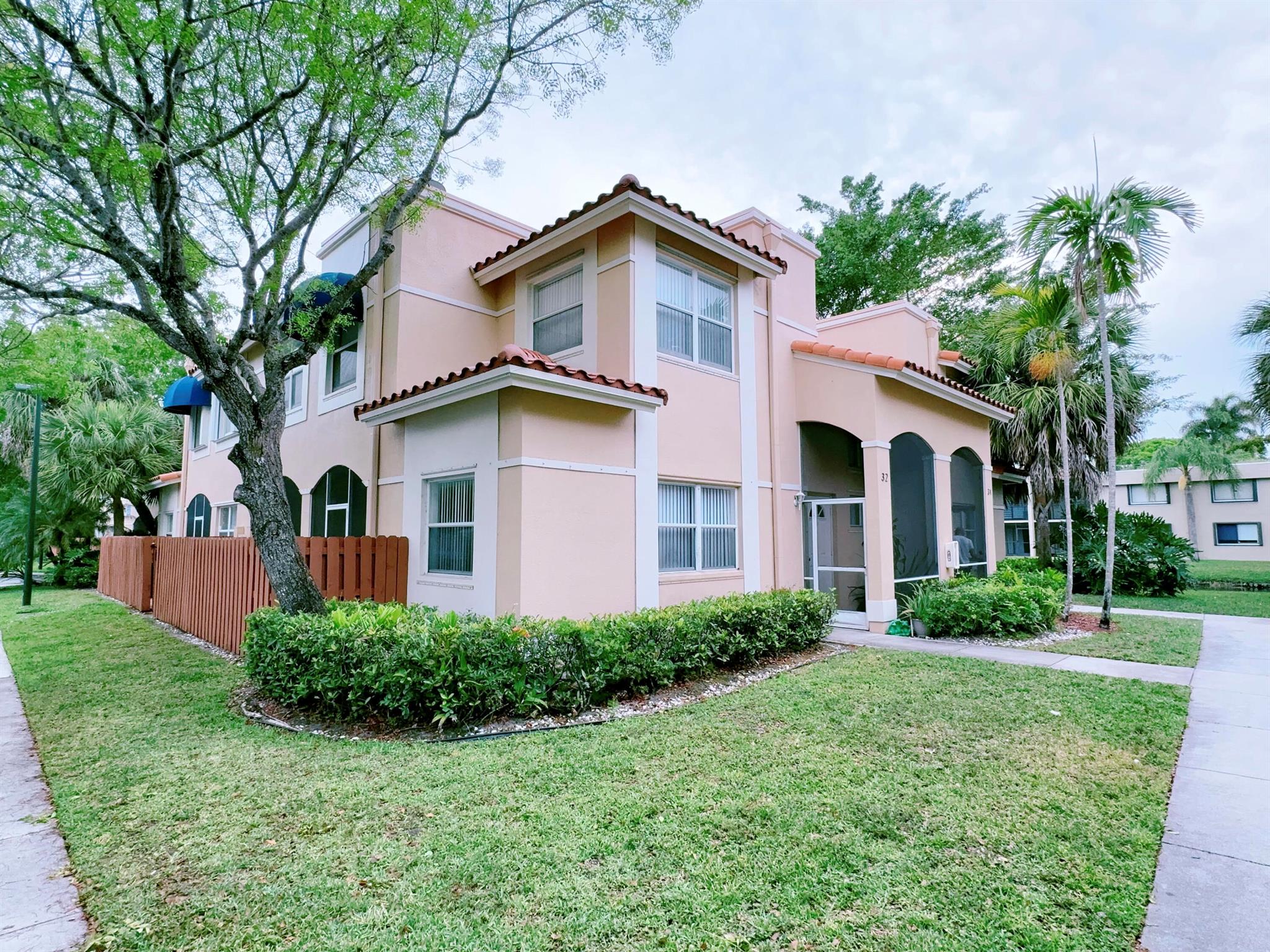 549 Racquet Club Road 31