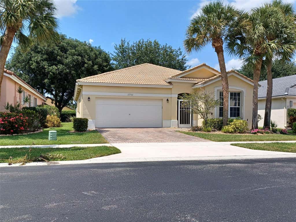 Photo of 12752 Coral Lakes Drive, Boynton Beach, FL 33437 (MLS # F10487992)