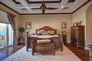 BOCA HARBOUR - Residential