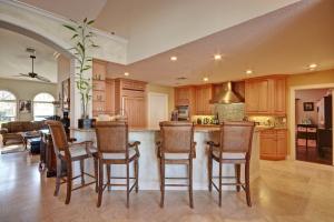 BOCA HARBOUR - Residential