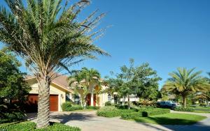 BOCA HARBOUR - Residential