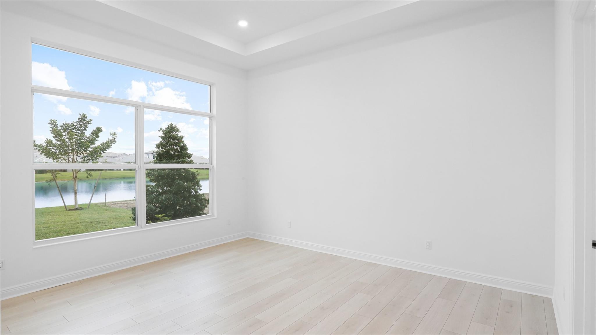 CRESSWIND PALM BEACH - Residential