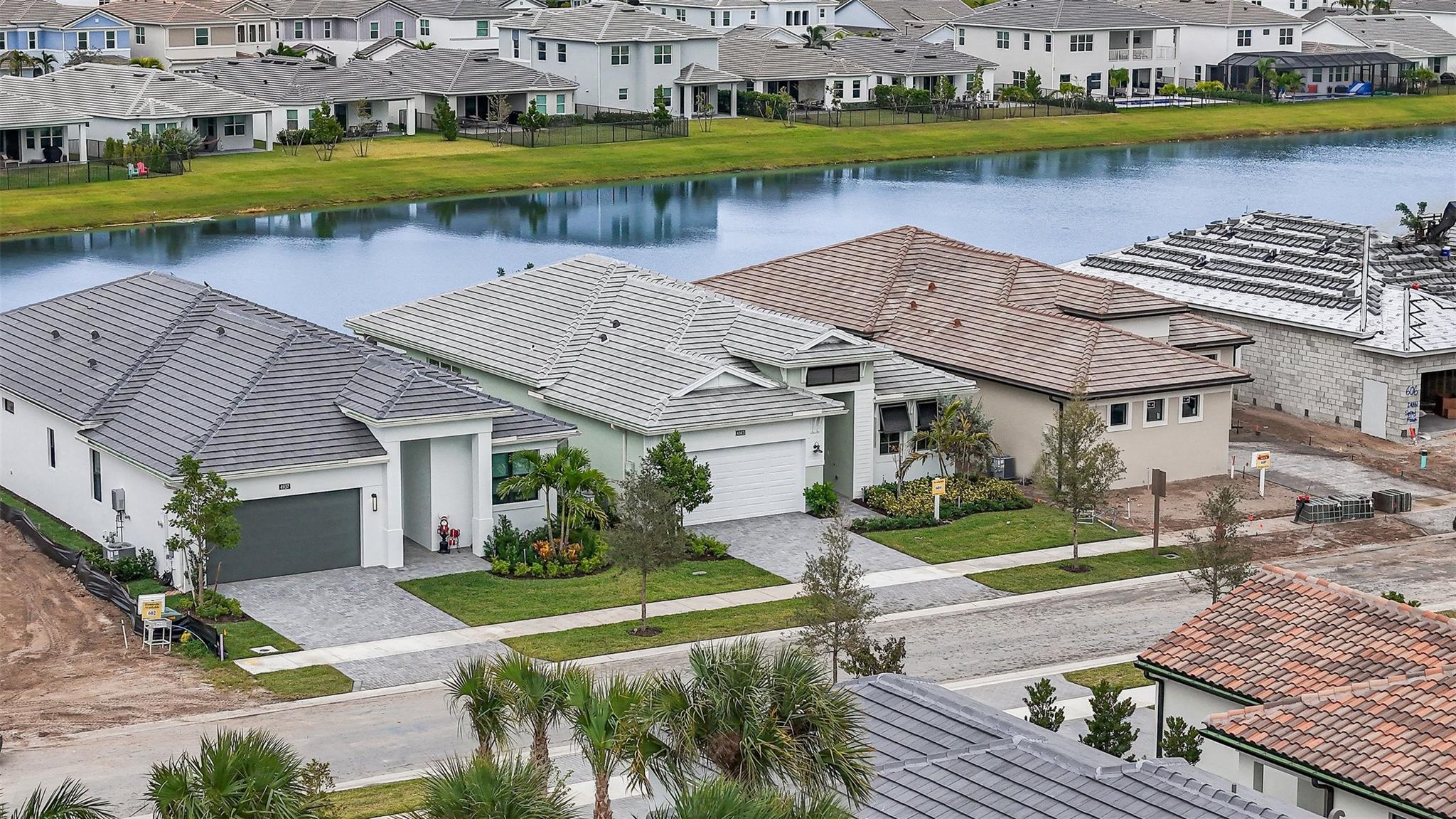 CRESSWIND PALM BEACH - Residential