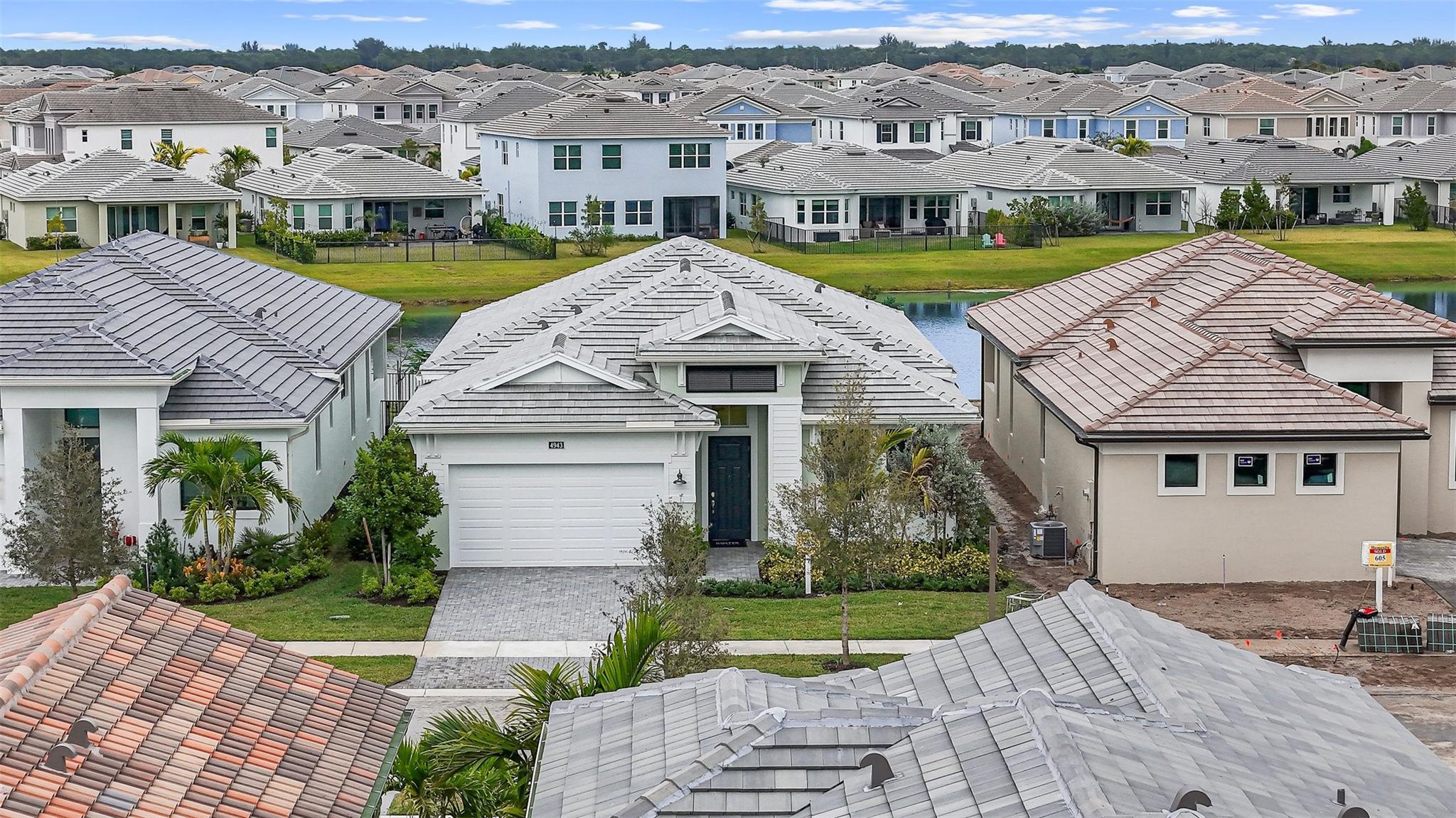 CRESSWIND PALM BEACH - Residential