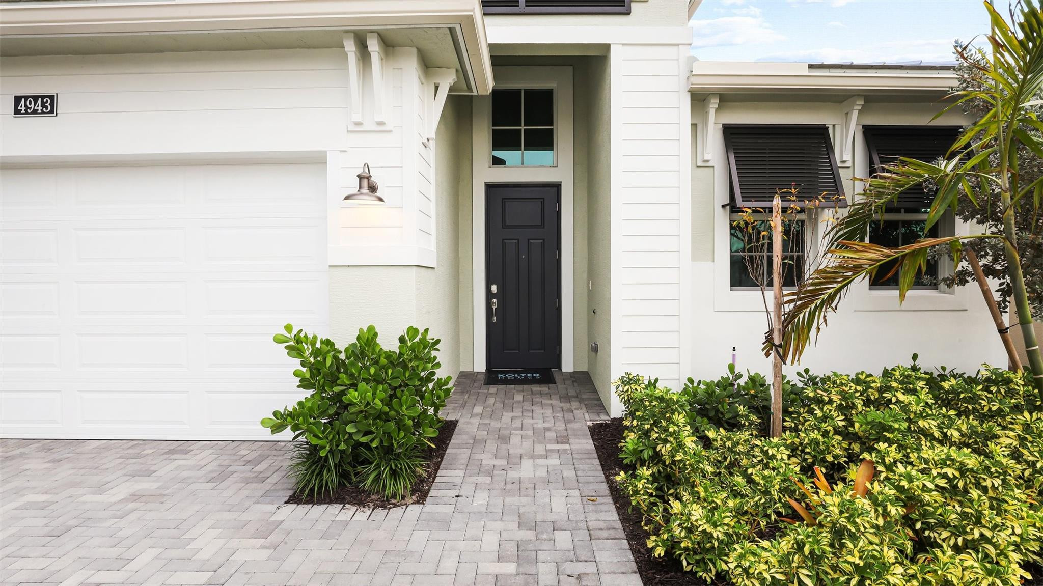 4943 Rivo Alto Circle