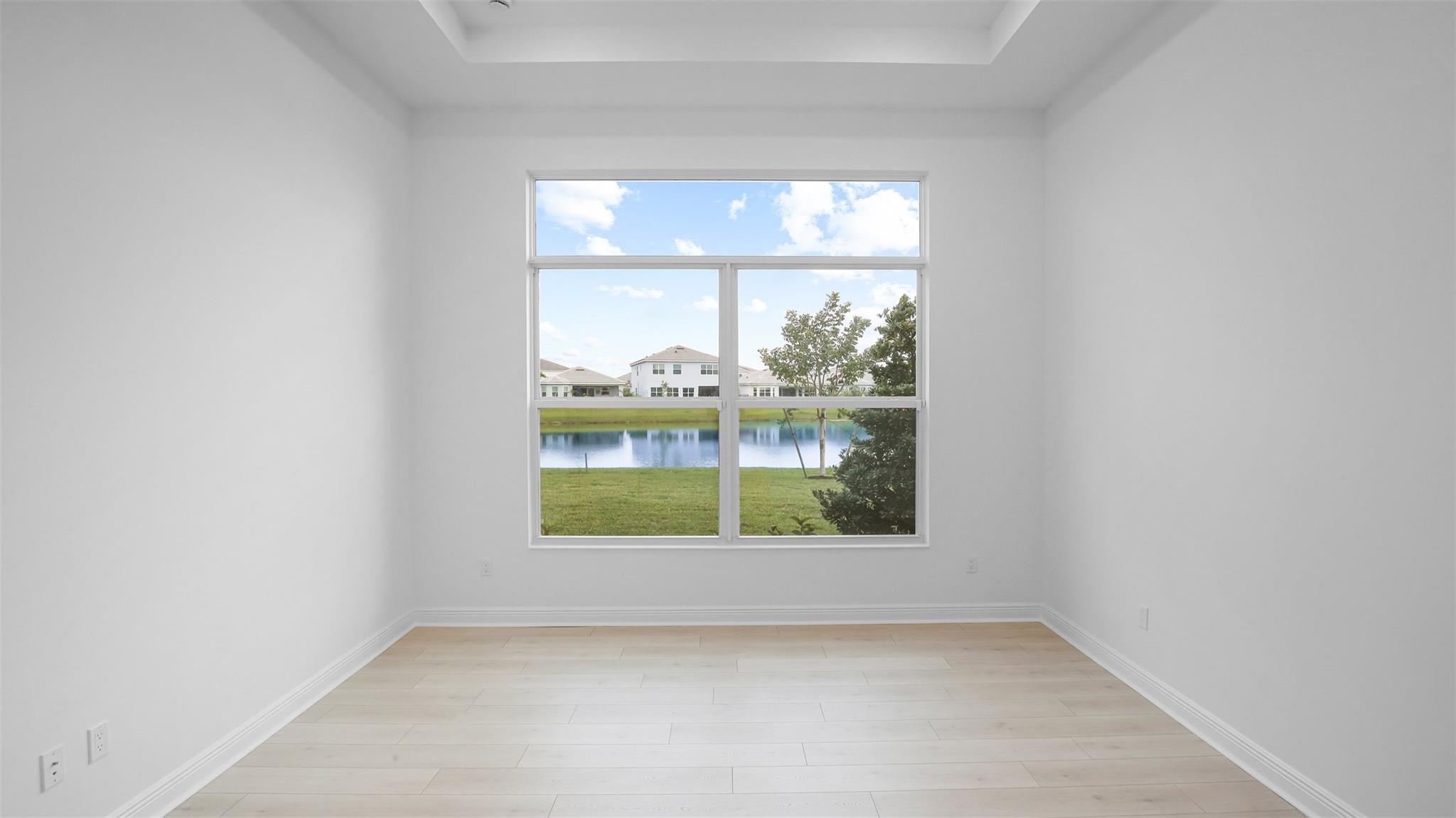 CRESSWIND PALM BEACH - Residential