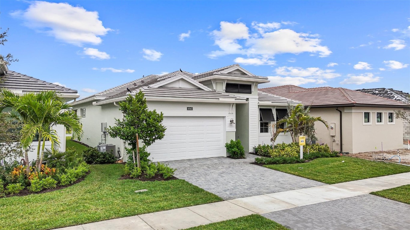 4943 Rivo Alto Circle