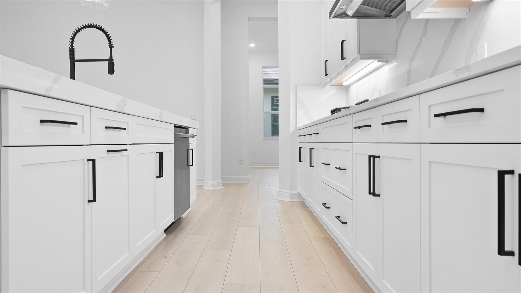 CRESSWIND PALM BEACH - Residential