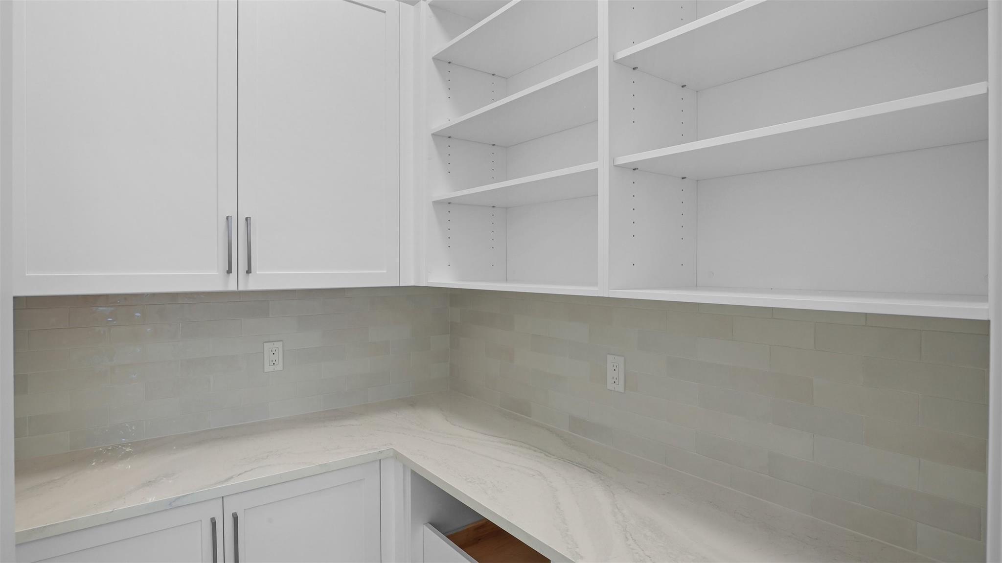 CRESSWIND PALM BEACH - Residential