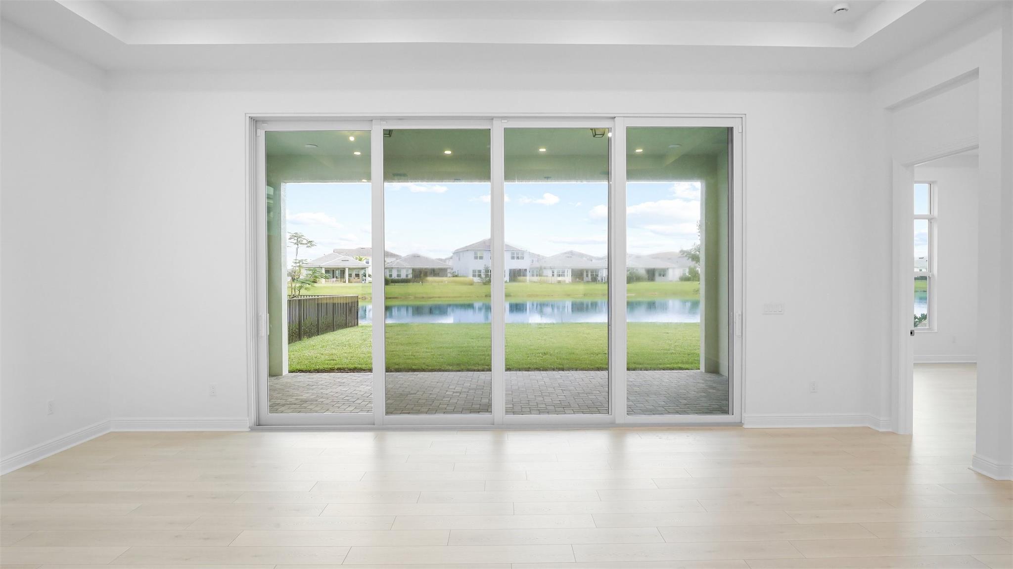 CRESSWIND PALM BEACH - Residential