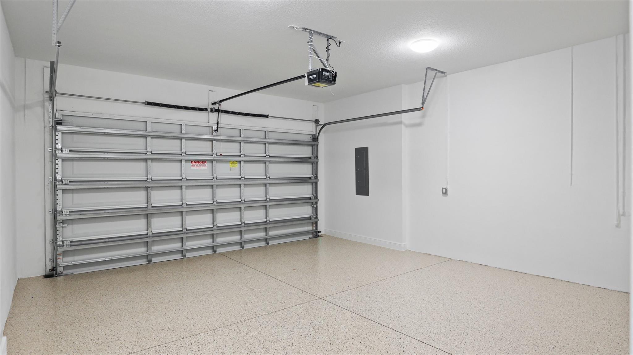 CRESSWIND PALM BEACH - Residential