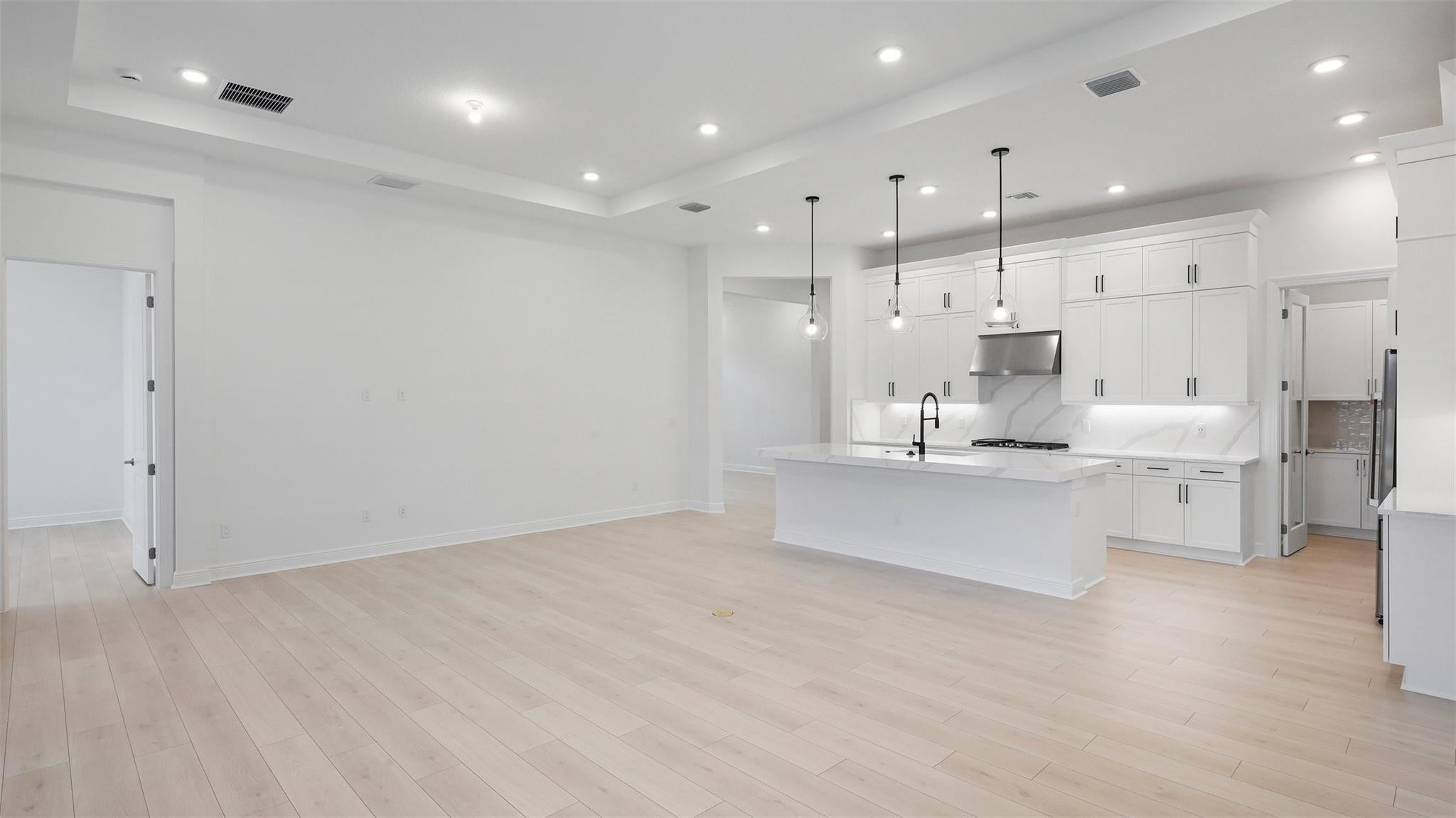 4943 Rivo Alto Circle
