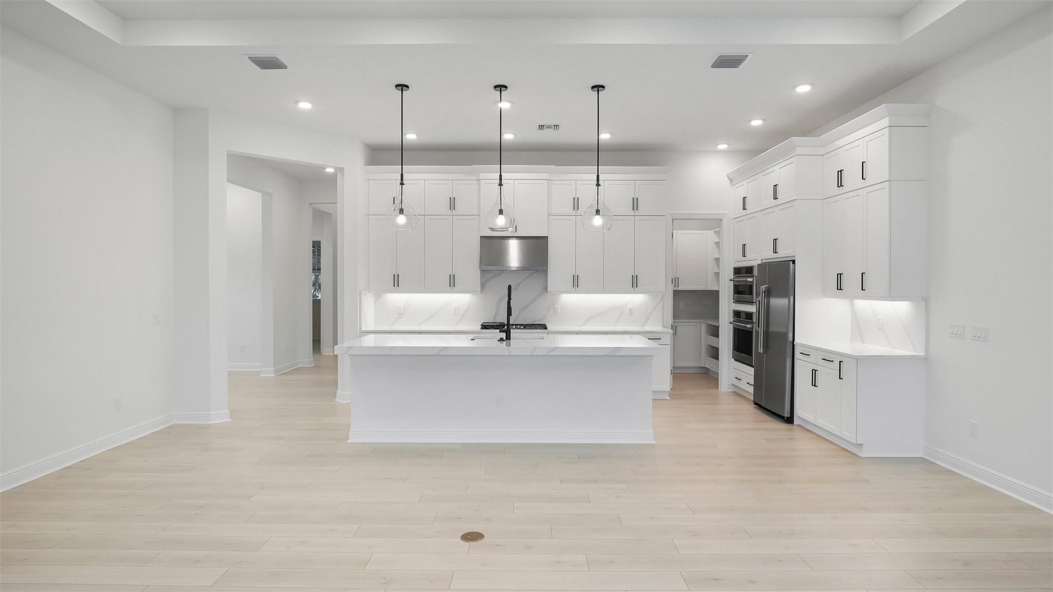 CRESSWIND PALM BEACH - Residential