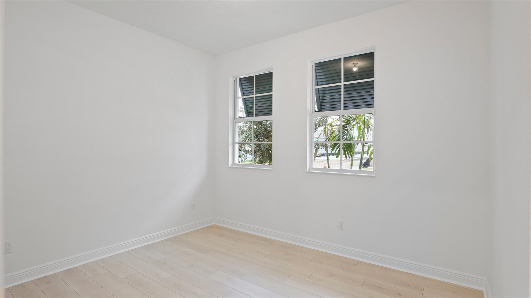 CRESSWIND PALM BEACH - Residential