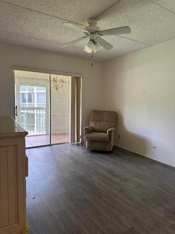 VILLAGE GREEN SUSSEX COND DECL FILED 2-6-80 - Residential