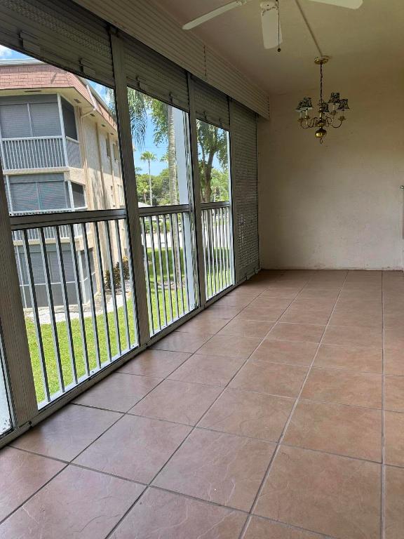 VILLAGE GREEN SUSSEX COND DECL FILED 2-6-80 - Residential