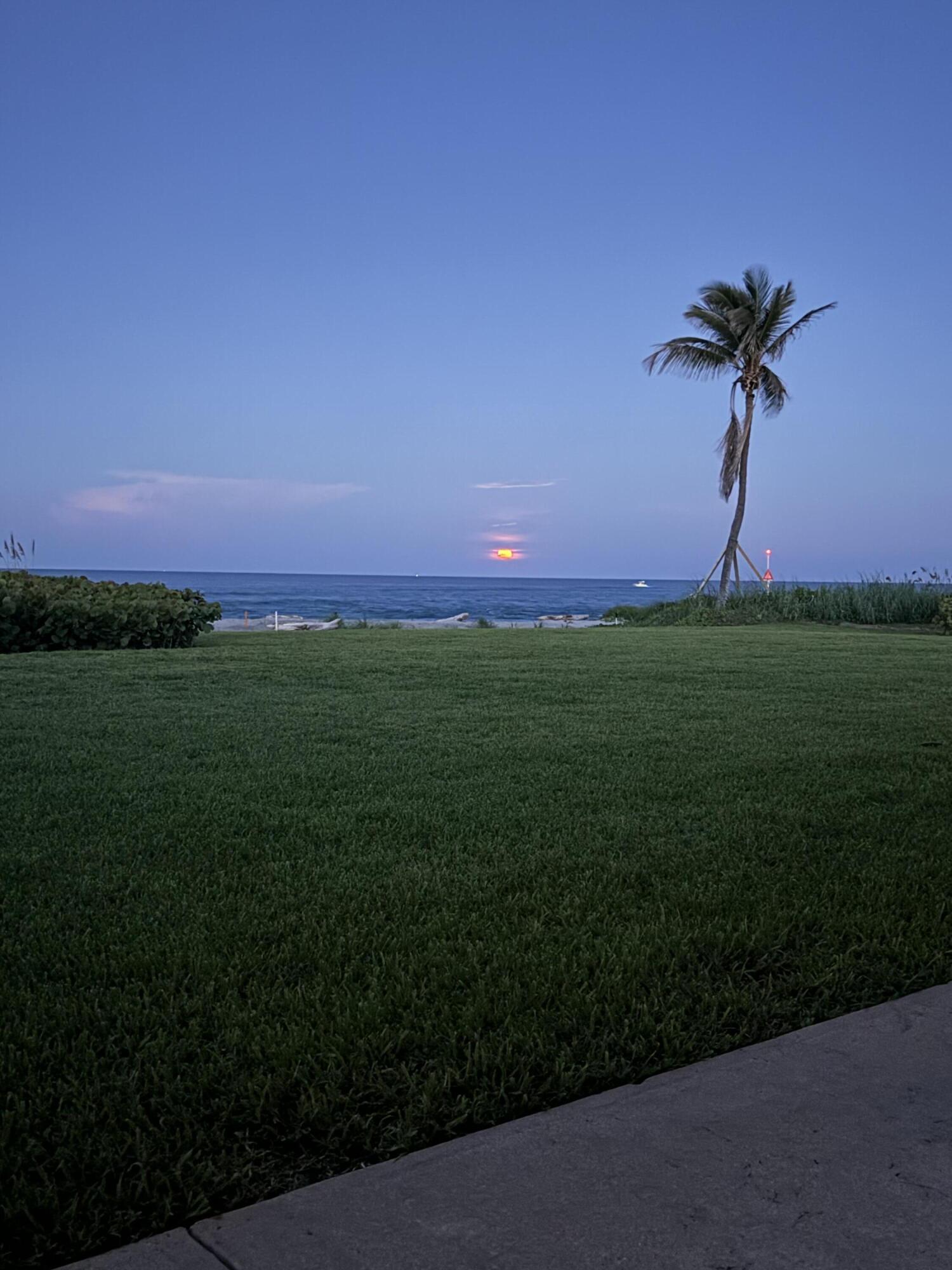 JUPITER INLET BEACH COLONY - Residential