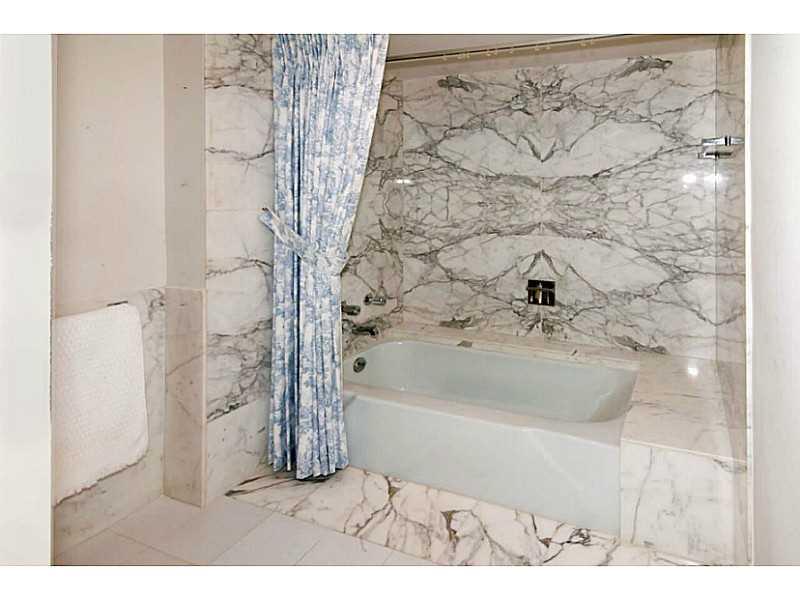 Regency Tower - Residential