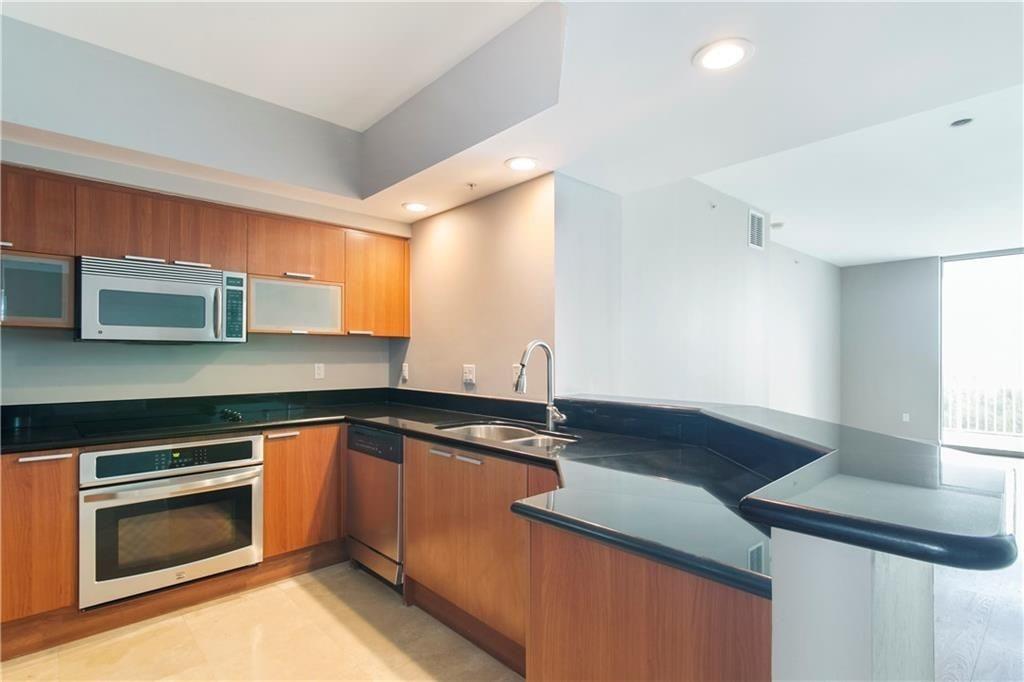 15051 ROYAL OAKS LN 2106