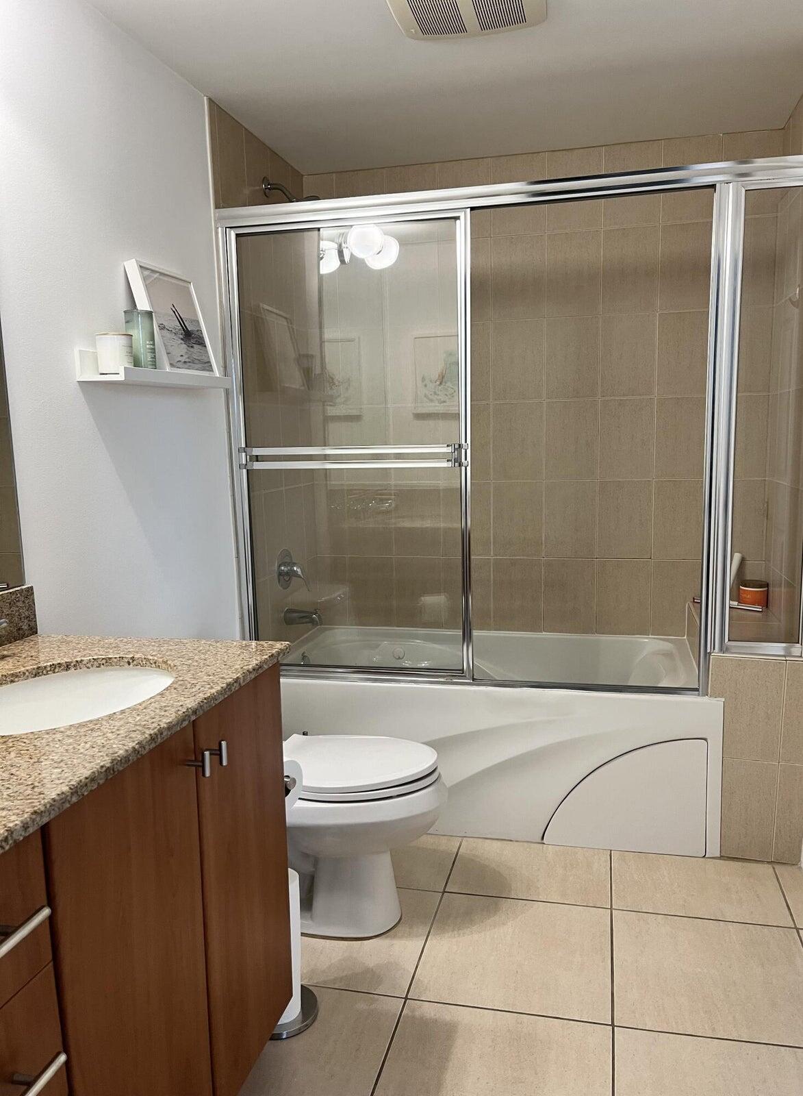 610 CLEMATIS - Residential Lease