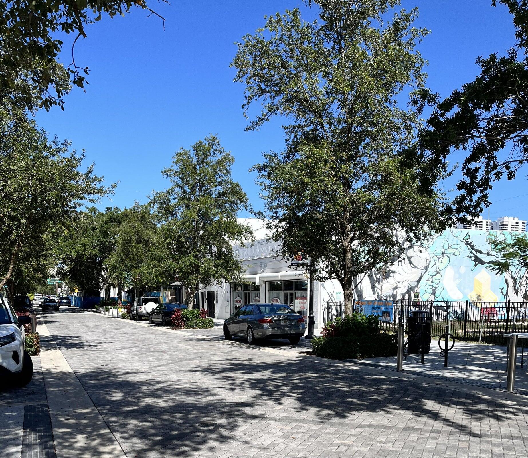 610 CLEMATIS - Residential Lease