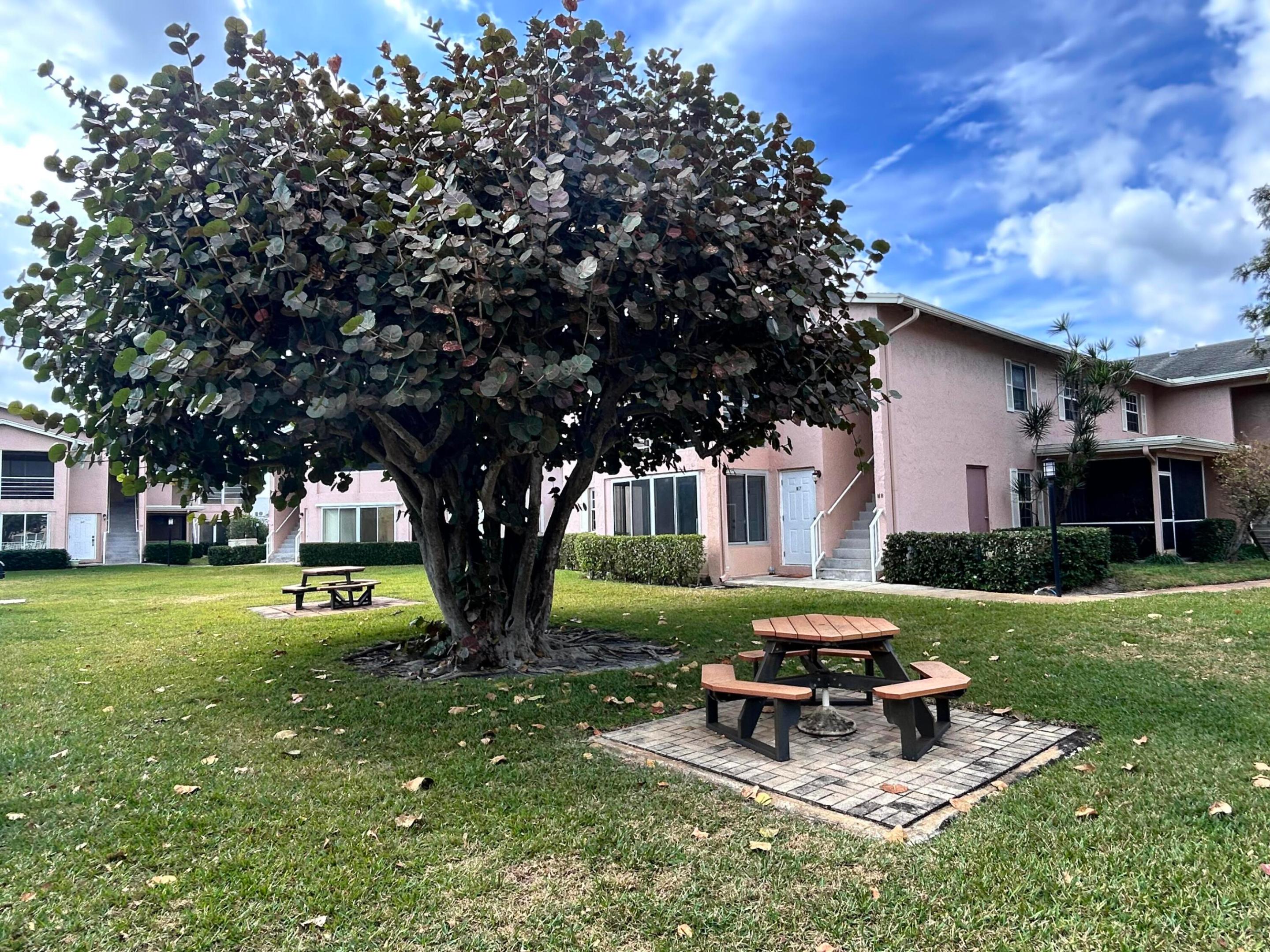 GARDENWAY CONDO - Residential