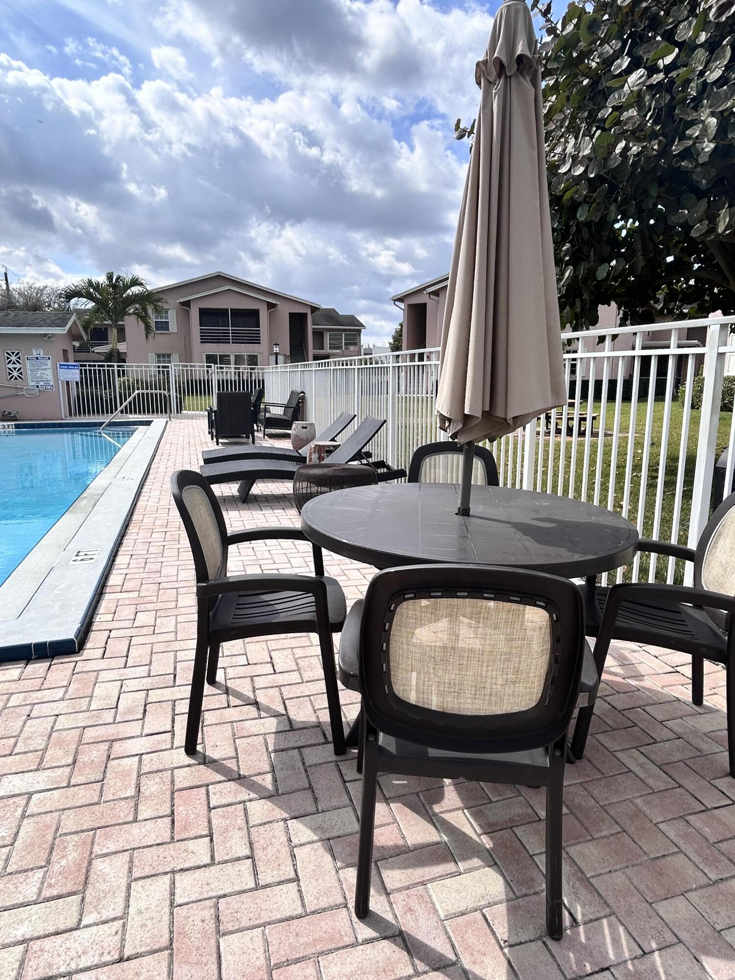 GARDENWAY CONDO - Residential