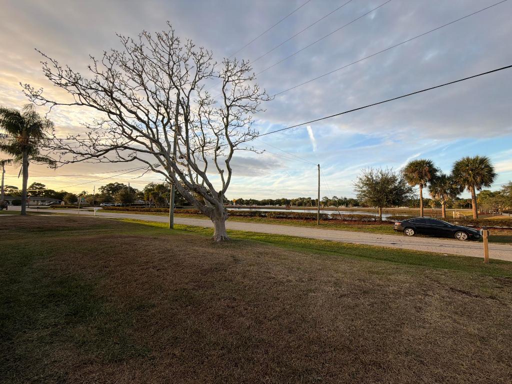 PORT ST LUCIE SECTION 3 - Residential