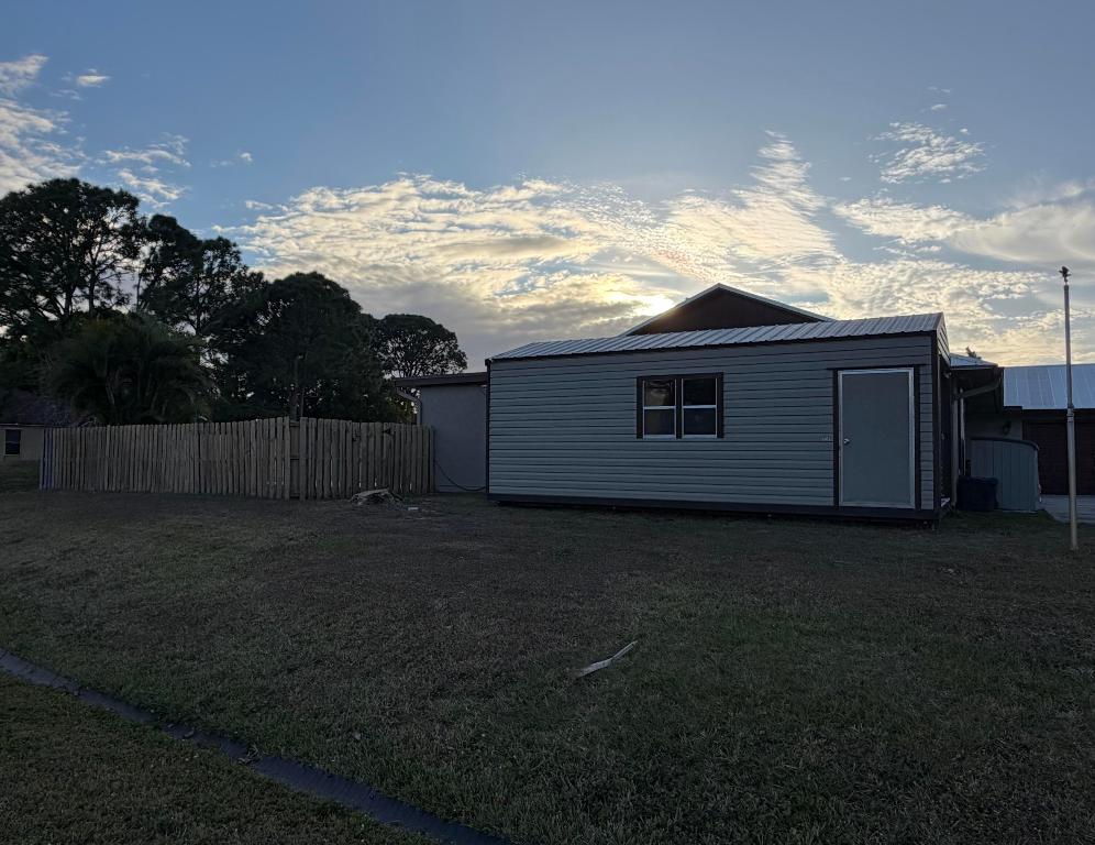 PORT ST LUCIE SECTION 3 - Residential