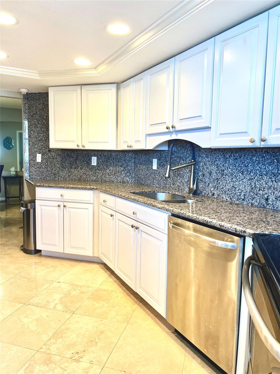 The Claridge Condo - Residential Lease