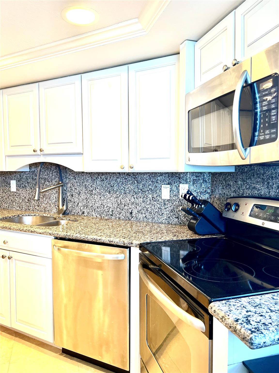 The Claridge Condo - Residential Lease