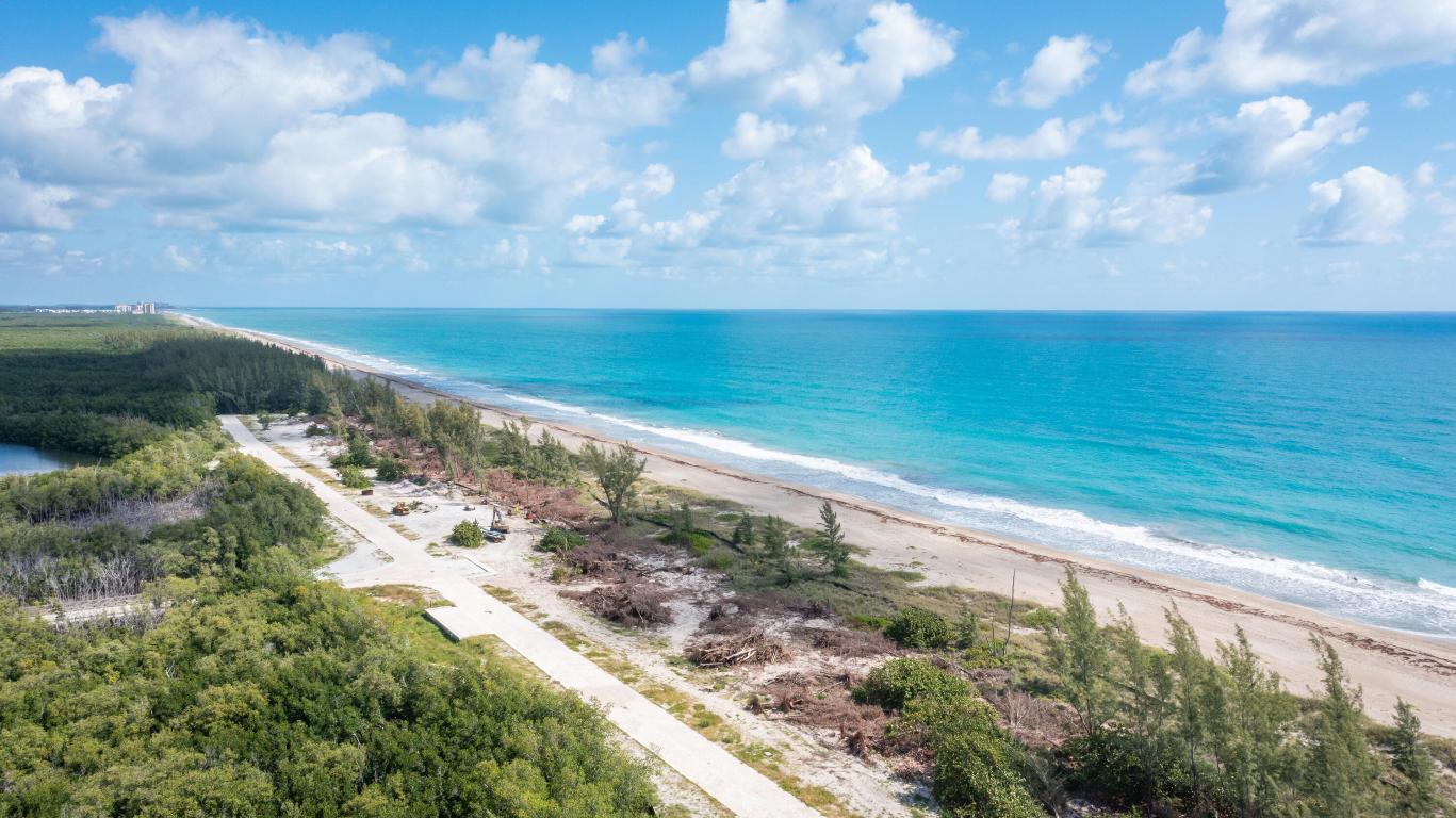 Diamond Shores - Residential