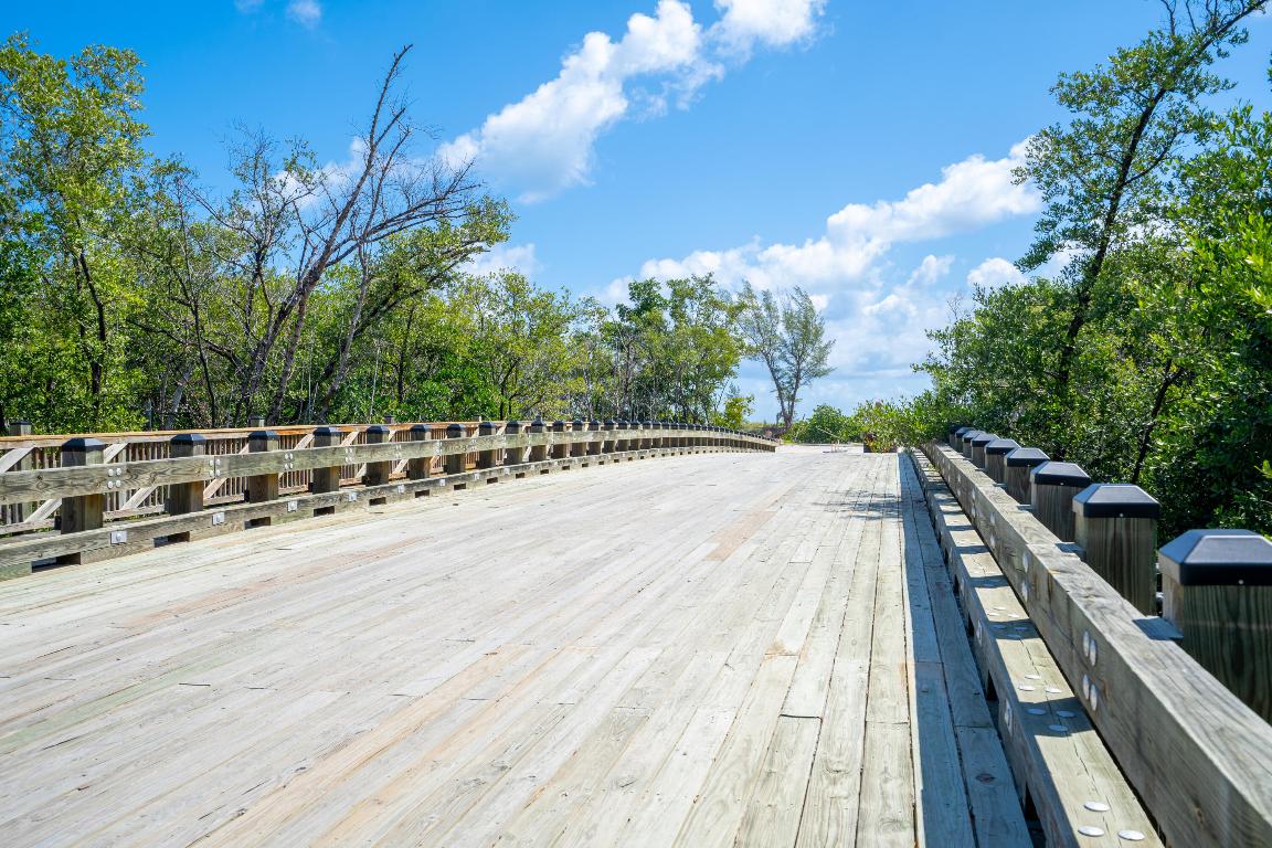 Diamond Shores - Residential