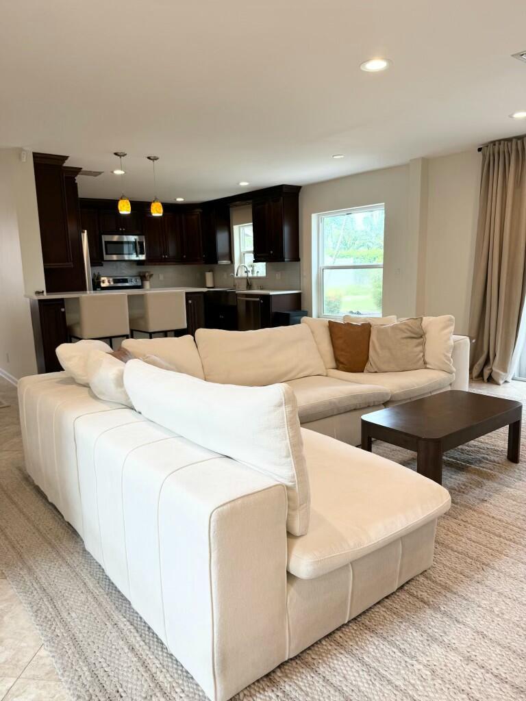 3293 Turtle Cove