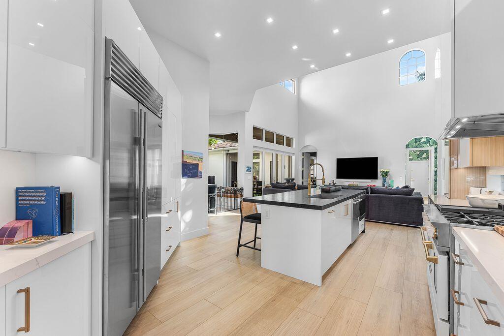 Mizner Country Club - Residential